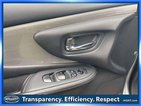 Used 2015 Nissan Murano S w/ Cargo Package image 18