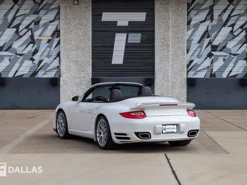 Used 2012 Porsche 911 Turbo image 11