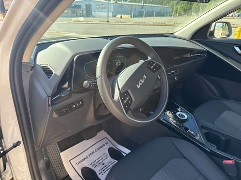 New 2025 Kia Niro EX w/ EX Cold Weather Package image 25