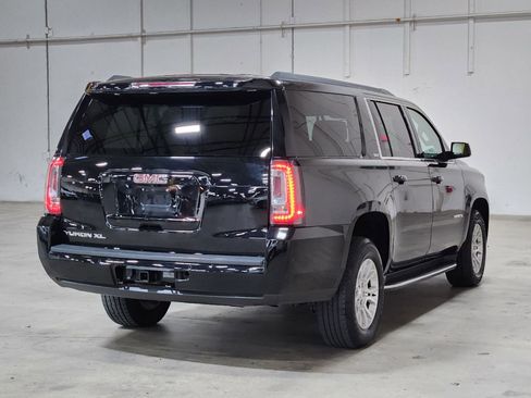Used 2018 GMC Yukon XL SLT image 8