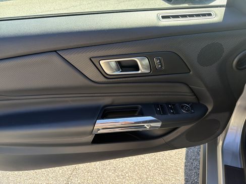 Used 2025 Ford Mustang Premium RWD image 19