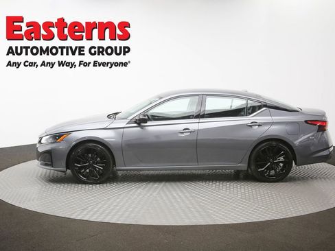 Used 2024 Nissan Altima 2.5 SR FWD image 59