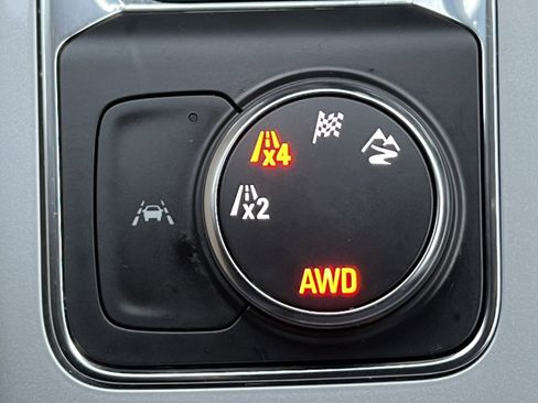 Used 2023 Chevrolet Blazer LT w/ Convenience Package image 25