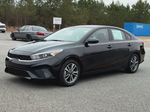 Used 2024 Kia Forte LXS image 4