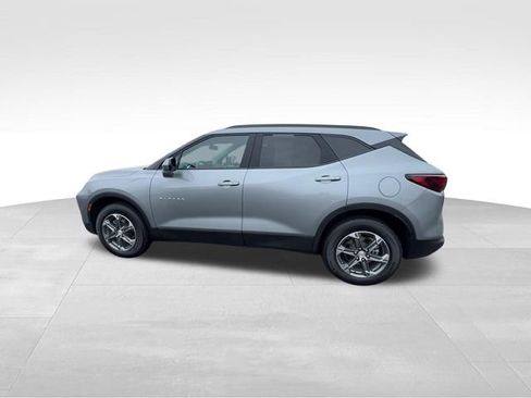 Certified 2024 Chevrolet Blazer LT w/ Convenience Package image 6