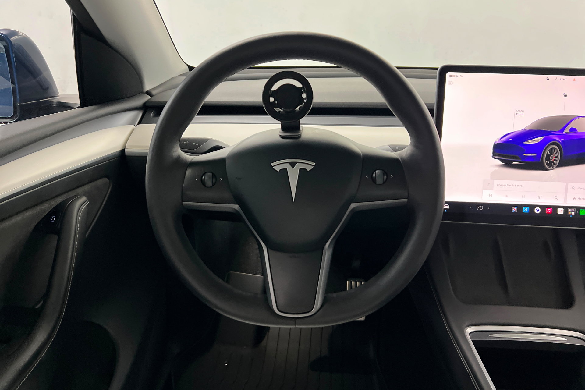 Used 2023 Tesla Model Y Performance AWD/4WD image 13