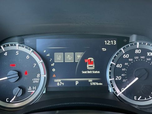 Certified 2023 Toyota Highlander XLE image 27