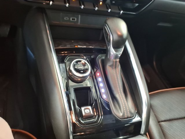 Used 2023 GMC Canyon AT4 w/ AT4 Premium Package AWD/4WD image 14