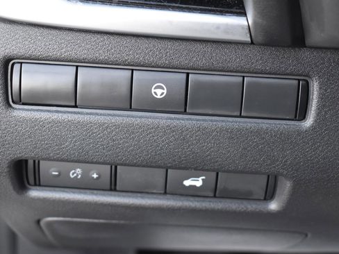 Used 2023 Nissan Rogue SL w/ SL Premium Package image 45