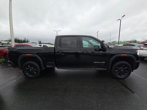 Used 2024 GMC Sierra 2500 AT4 w/ AT4 Premium Plus Package image 2