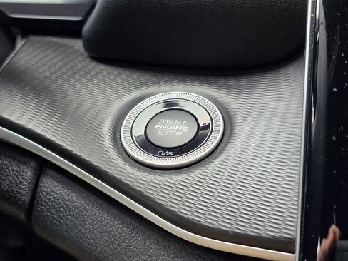 Used 2024 Jeep Grand Cherokee Altitude image 36