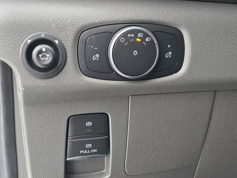 New 2026 Ford Transit 250 148 Medium Roof image 8