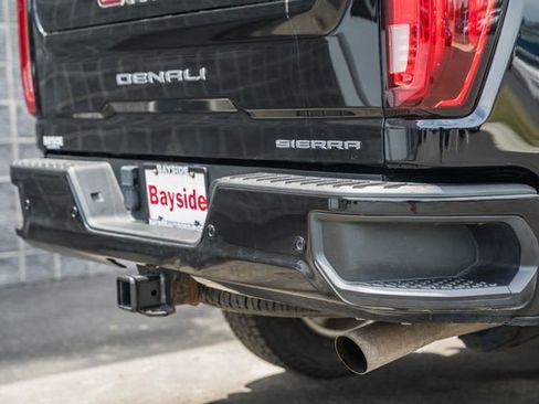 Used 2023 GMC Sierra 3500 Denali AWD/4WD image 11
