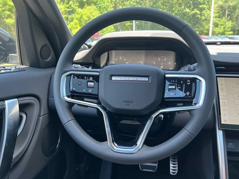 New 2026 Land Rover Discovery Sport Landmark AWD/4WD image 24
