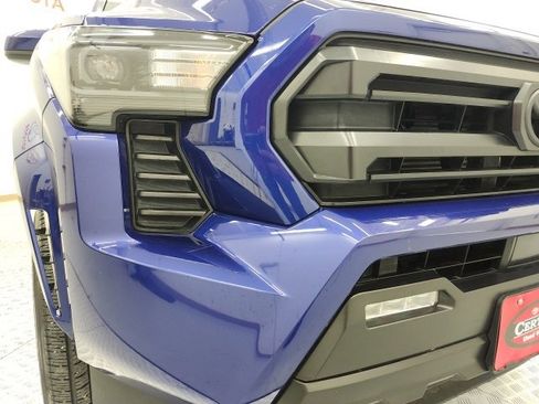 Certified 2024 Toyota Tacoma SR5 image 9