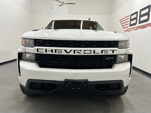 Used 2020 Chevrolet Silverado 1500 Custom w/ Custom Value Package RWD image 4