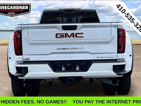 New 2026 GMC Sierra 3500 Denali w/ Denali Reserve Package AWD/4WD image 4
