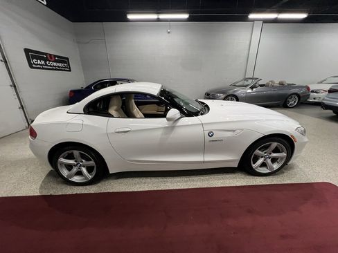 Used 2011 BMW Z4 sDrive30i image 67