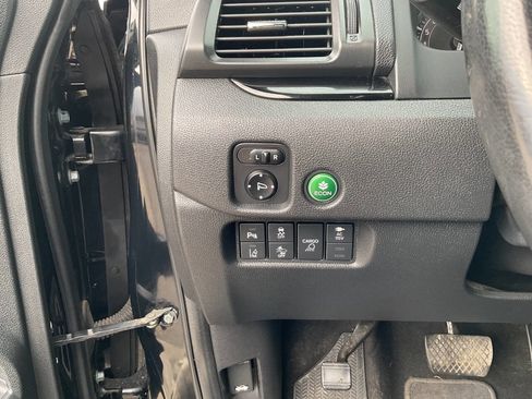 Used 2018 Honda Ridgeline Black Edition image 16