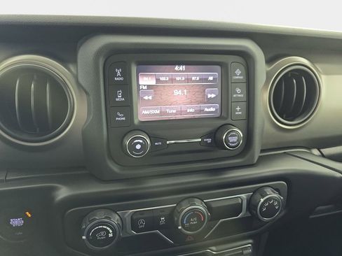 Used 2020 Jeep Gladiator Sport w/ Trailer Tow Package AWD/4WD image 22