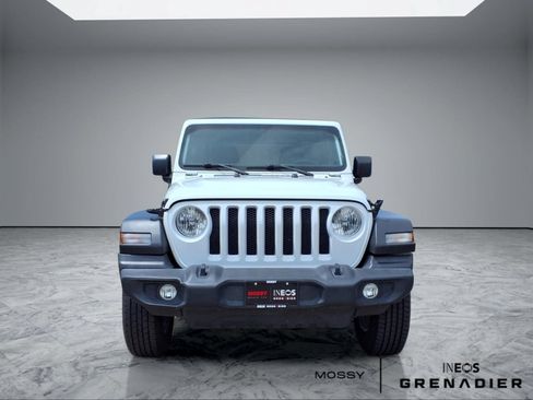 Used 2019 Jeep Wrangler Unlimited Sport S AWD/4WD image 3