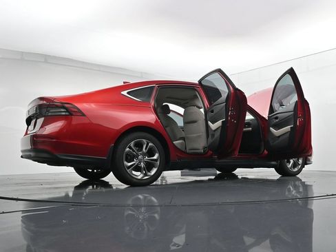 Used 2024 Honda Accord EX image 43