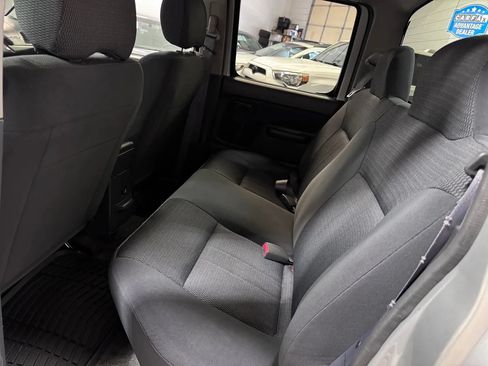 Used 2004 Nissan Frontier XE RWD image 16