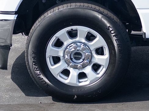 Used 2024 Ford F250 XLT image 12