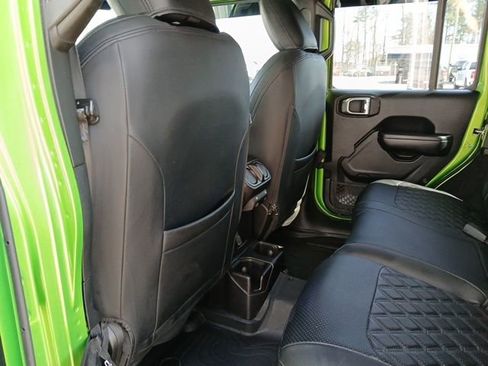 Used 2018 Jeep Wrangler Unlimited Sport S image 19