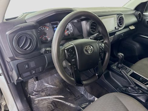 Used 2022 Toyota Tacoma SR image 22