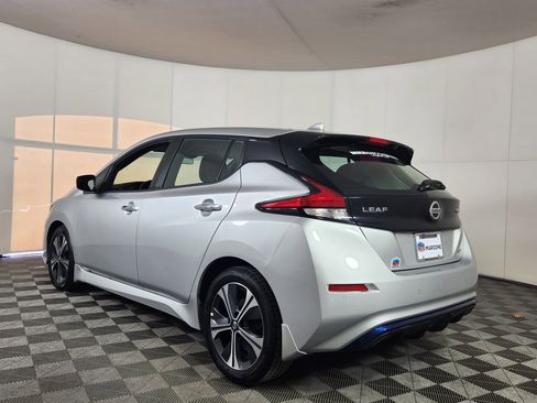 Used 2022 Nissan Leaf SV image 5