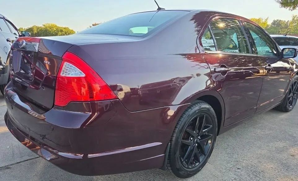Used 2011 Ford Fusion SEL w/ 301A Rapid Spec Order Code FWD image 5