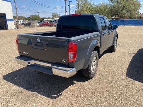Used 2013 Nissan Frontier SV RWD image 16