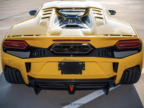 Used 2026 Lamborghini Temerario AWD/4WD image 63