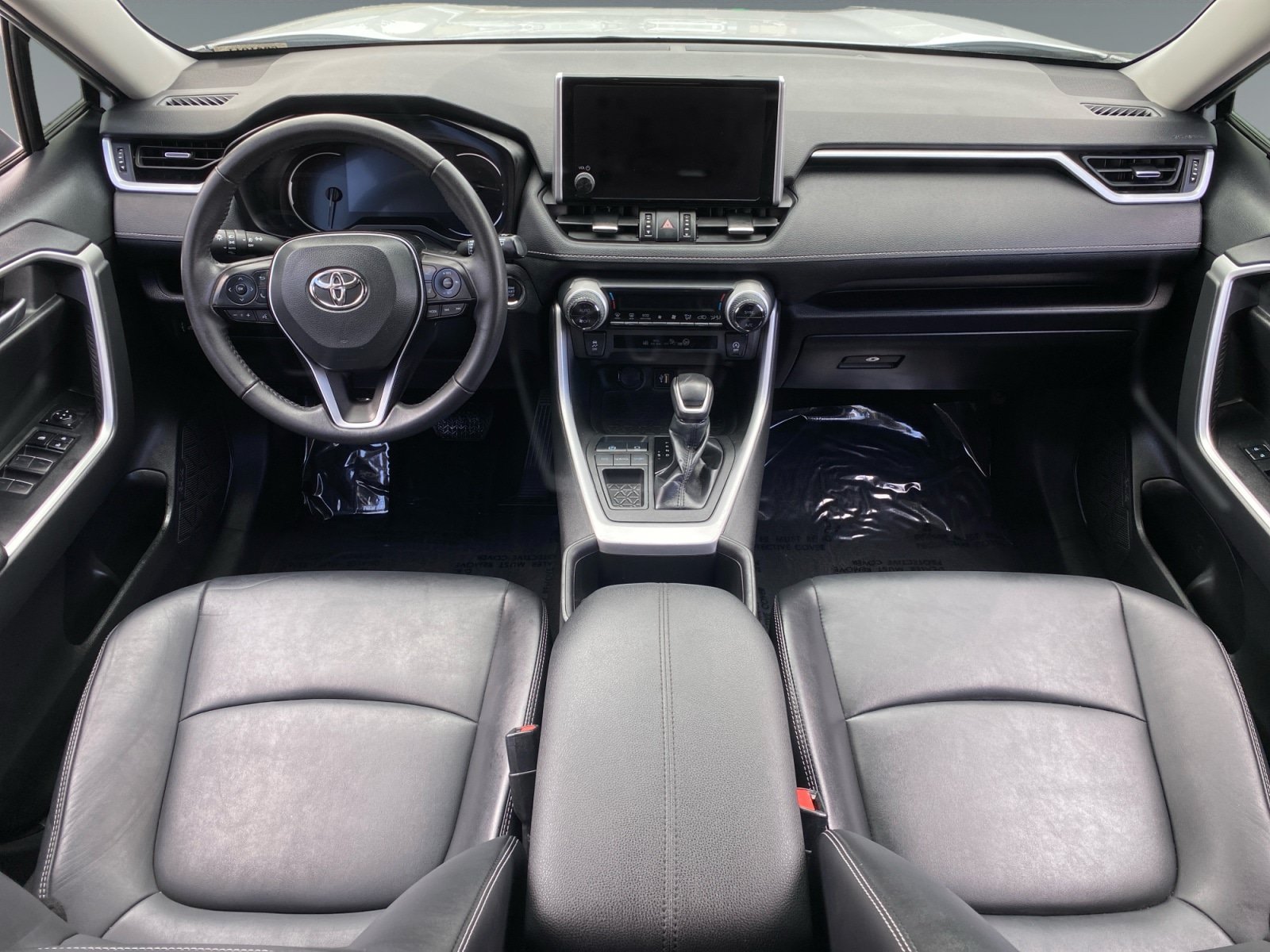 Used 2023 Toyota RAV4 XLE Premium FWD image 10