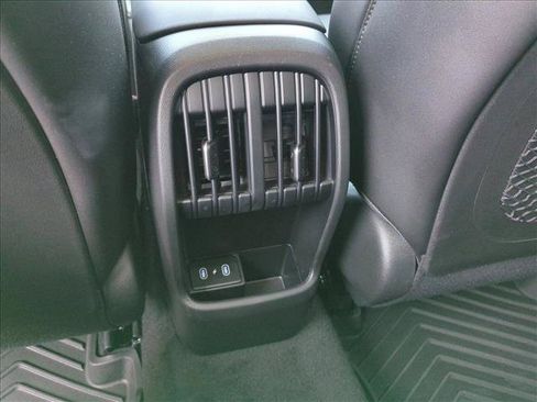 Used 2024 Hyundai Kona Limited FWD image 18