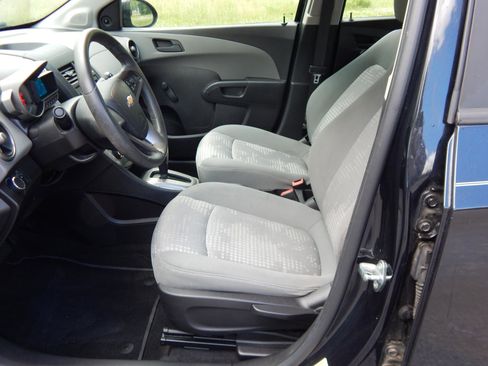 Used 2015 Chevrolet Sonic LS FWD image 10