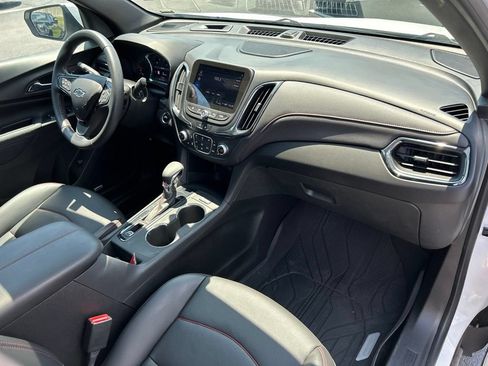 Certified 2022 Chevrolet Equinox RS w/ RS Leather Package FWD image 50