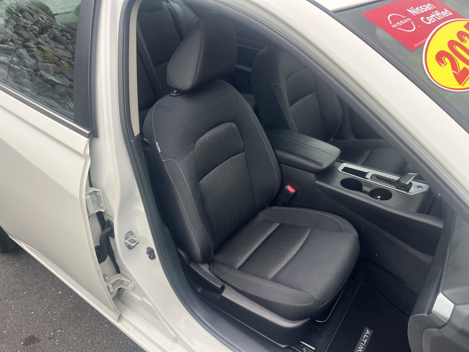 Certified 2025 Nissan Altima 2.5 S FWD image 18