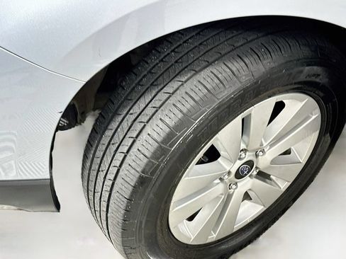 Used 2015 Subaru Outback 2.5i Premium AWD/4WD image 25