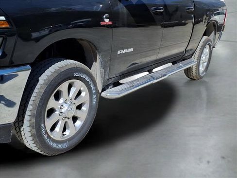 New 2026 RAM 2500 Laramie w/ Sport Appearance Package AWD/4WD image 24