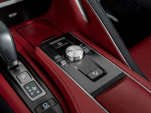 Used 2024 Lexus LC 500 Convertible image 39