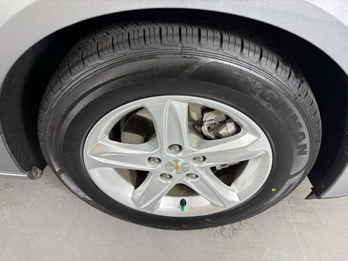 Used 2024 Chevrolet Malibu LT image 11