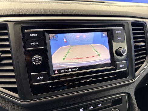 Used 2020 Volkswagen Atlas Cross Sport S FWD image 19
