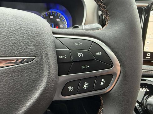 New 2026 Chrysler Pacifica Pinnacle AWD/4WD image 24