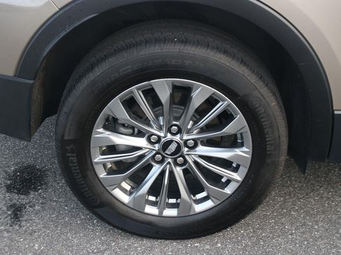Used 2024 Cadillac XT4 Premium Luxury FWD image 37