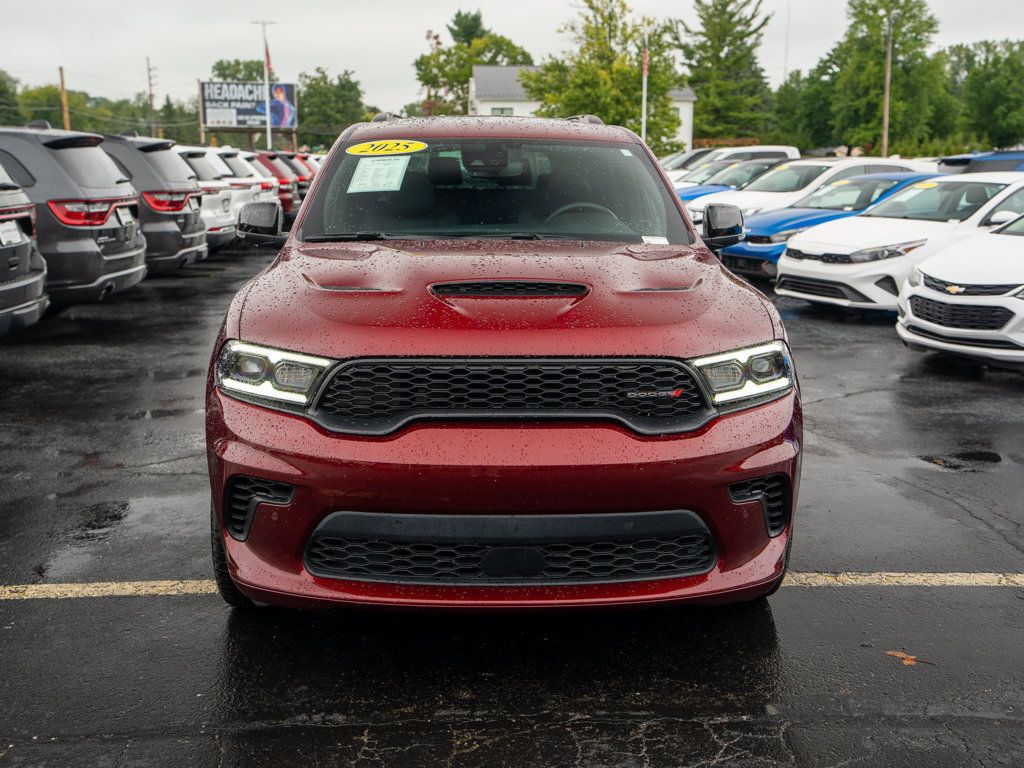 Used 2025 Dodge Durango R/T AWD/4WD image 3