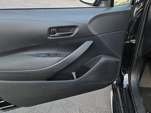 Used 2023 Toyota Corolla LE image 9