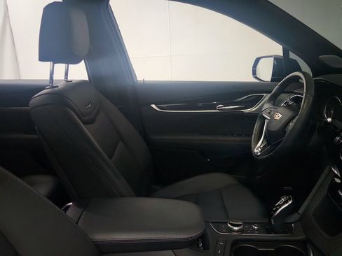 Certified 2024 Cadillac XT6 Premium Luxury w/ LPO, Floor Liner Package AWD/4WD image 30