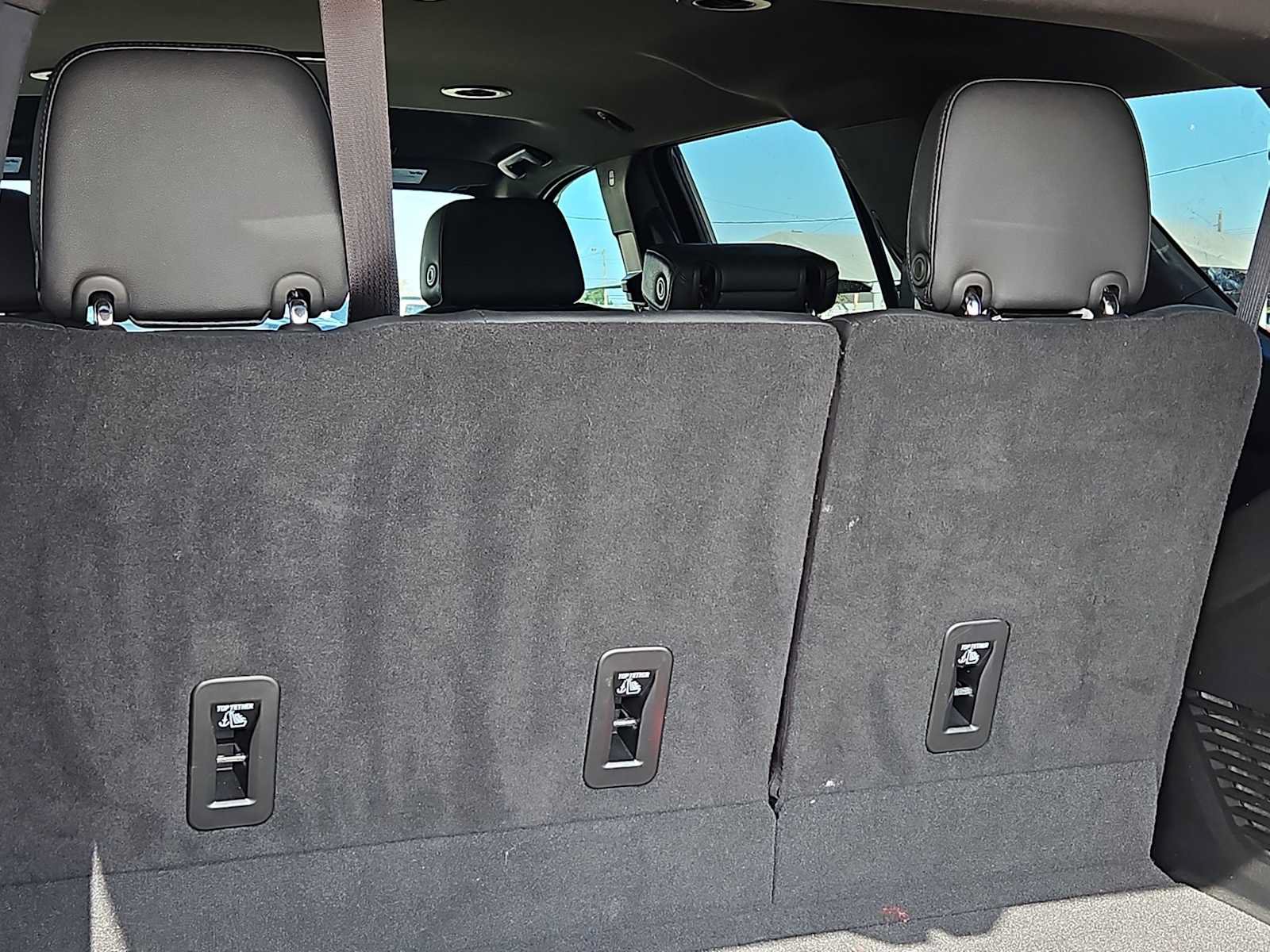 Used 2024 Chevrolet Tahoe LT w/ Luxury Package RWD image 23